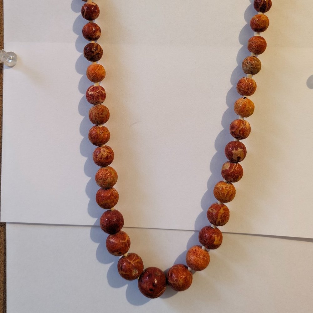 COPY - Vintage Raw Unpolished Natural Coral Bead Necklace - Picture 15 of 15